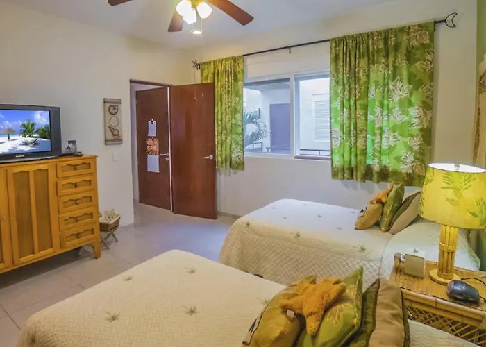 Penthouse 2Br Private Jacuzzi - 3 Blocks To Beach *