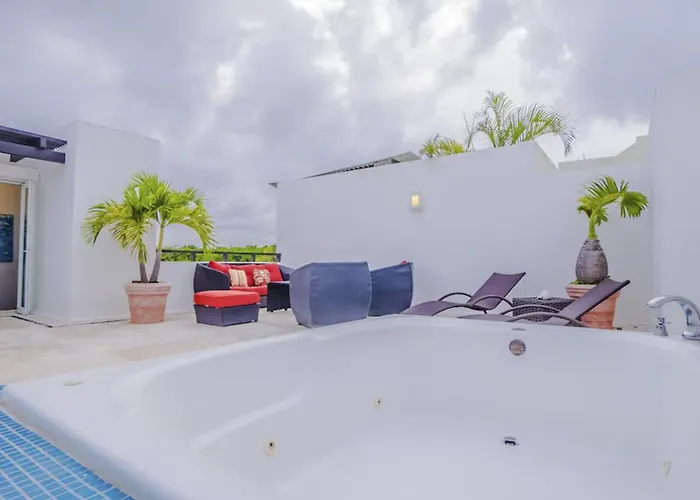 Penthouse 2Br Private Jacuzzi - 3 Blocks To Beach Ferienhaus