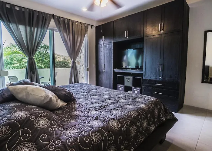 Penthouse 2Br Private Jacuzzi - 3 Blocks To Beach