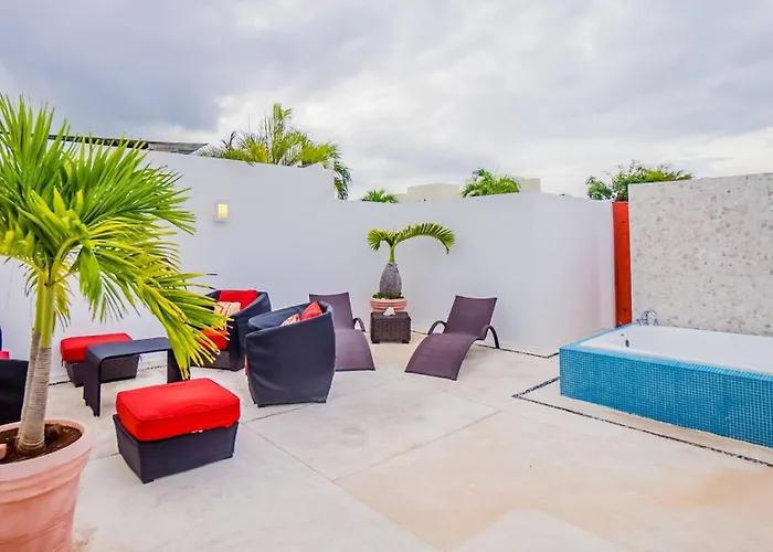 Penthouse 2Br Private Jacuzzi - 3 Blocks To Beach