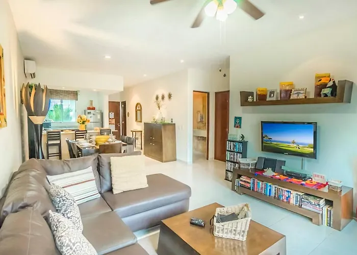 Penthouse 2Br Private Jacuzzi - 3 Blocks To Beach Ferienhaus Playa del Carmen