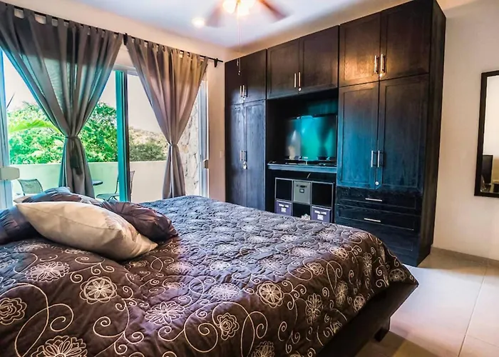 Penthouse 2Br Private Jacuzzi - 3 Blocks To Beach *