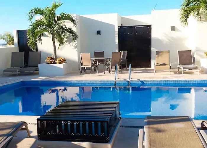 Penthouse 2Br Private Jacuzzi - 3 Blocks To Beach Ferienhaus Playa del Carmen